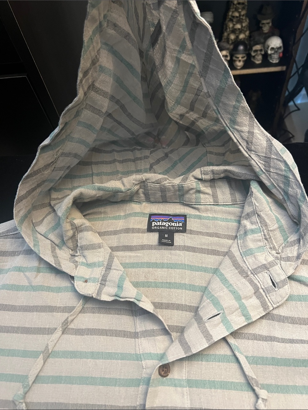 Patagonia organic cotton long sleeve Striped Hooded Pullover - Gray & Mint - Picture 8 of 12